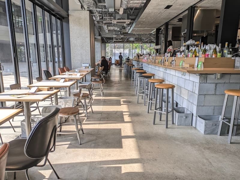 re:Dine 大阪 共通席の風景